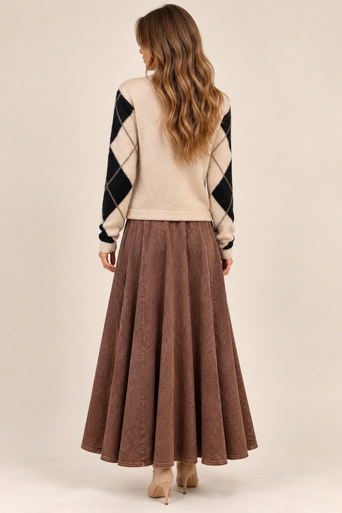 Lola skirt in Brown, length B, back view