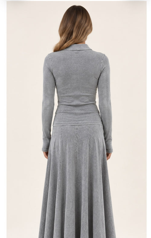 Lola skirt in Light Grey Denim, length B, back view