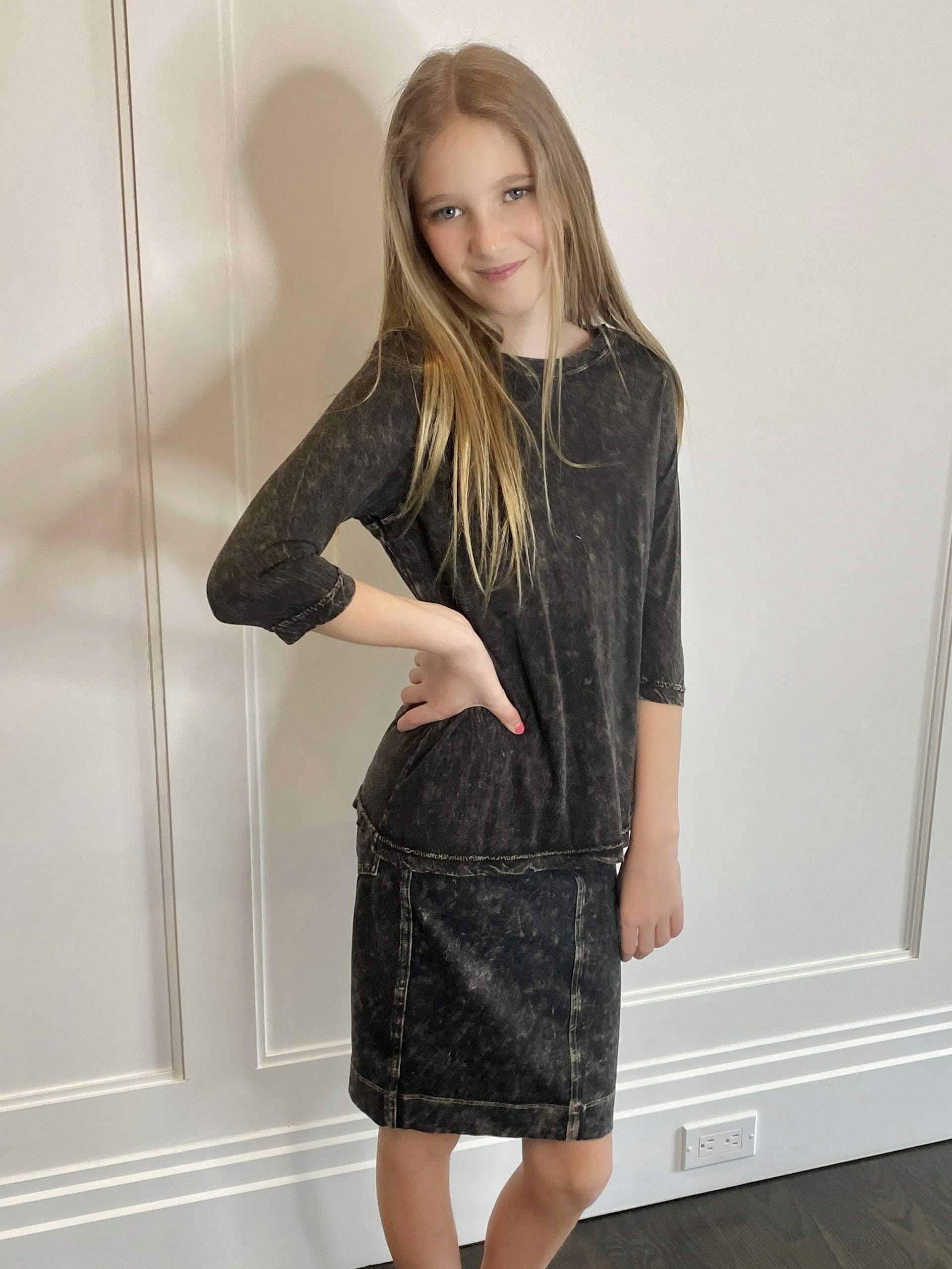 Sabrina Stonewash Denim Pencil Skirt Black – The Mimi Boutique